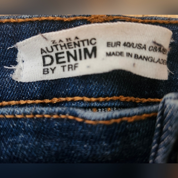 Zara Skinny Distressed Jeans in Dark Denim with Some Stretch - Picture 4 of 4